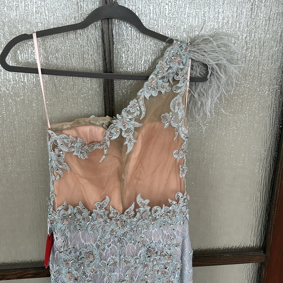 MAC DUGGAL 79264 EMBROIDERED FEATHERED ONE SHOULDER CRYSTAL BLUE GOWN 10NEW $998 - Picture 14 of 17
